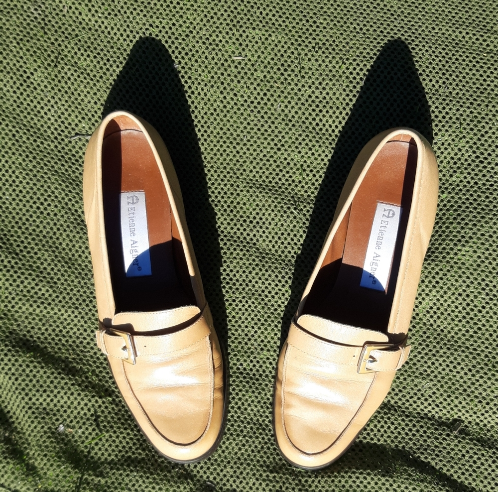 Etienne Aigner heels